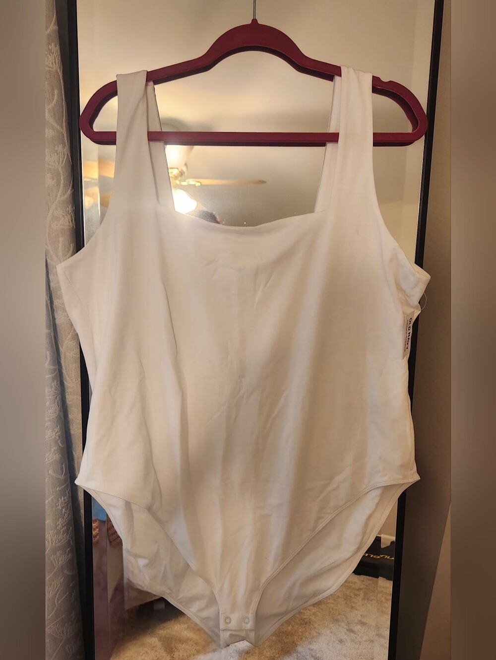Old Navy White Women's Sleeveless Bodysuit